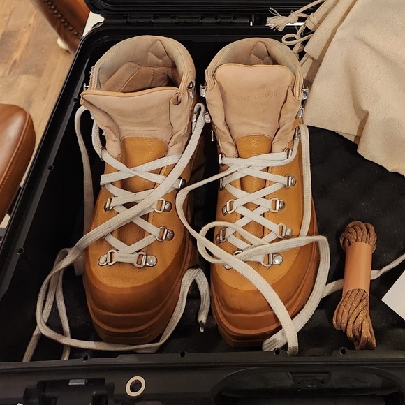 Canada Goose Journey Boot - Picture 5 of 5